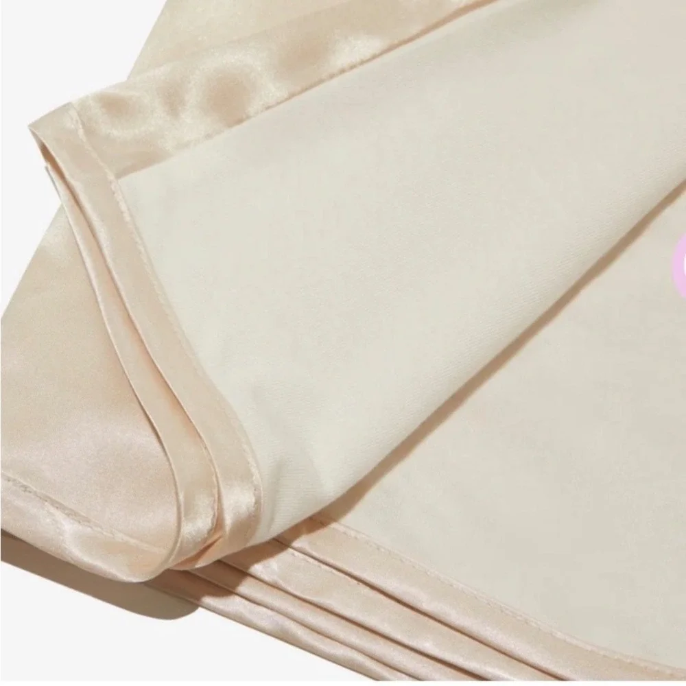 Silked Satin Travel Pillow Sleeve‎ Cream Gold Hair Skin Care FabFitFun New